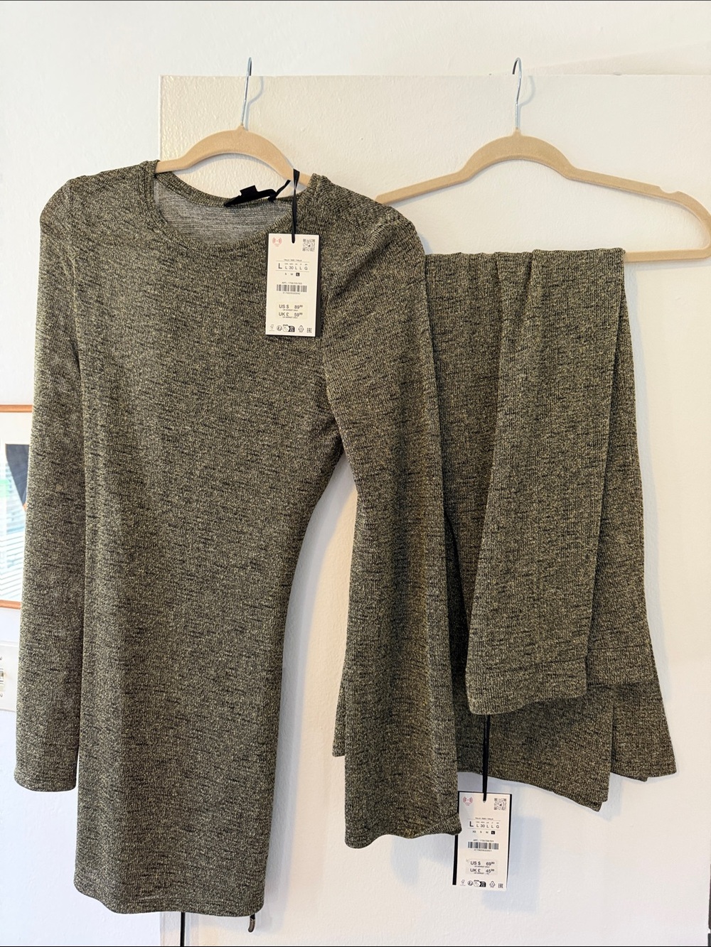 Zara Olive Green Wide-Leg Knit Pants with Matching Top
